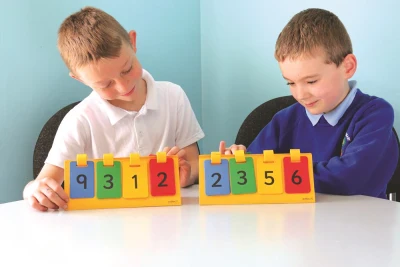 Edtech Pupil Number Flips - Pack of 5